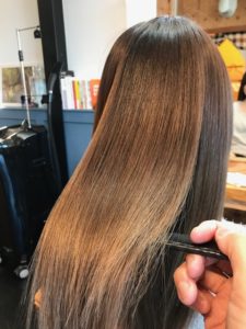 秦野美容室サロンドエメの髪質改善　スタッフの施術例